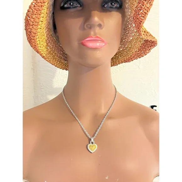 Silver/Gold Heart Necklace (n1) - Picture 8 of 8